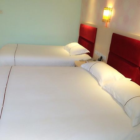 Super 8 Hotel Chengdu Airport Branch חדר תמונה