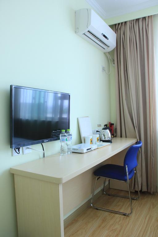 Super 8 Hotel Chengdu Airport Branch מראה חיצוני תמונה