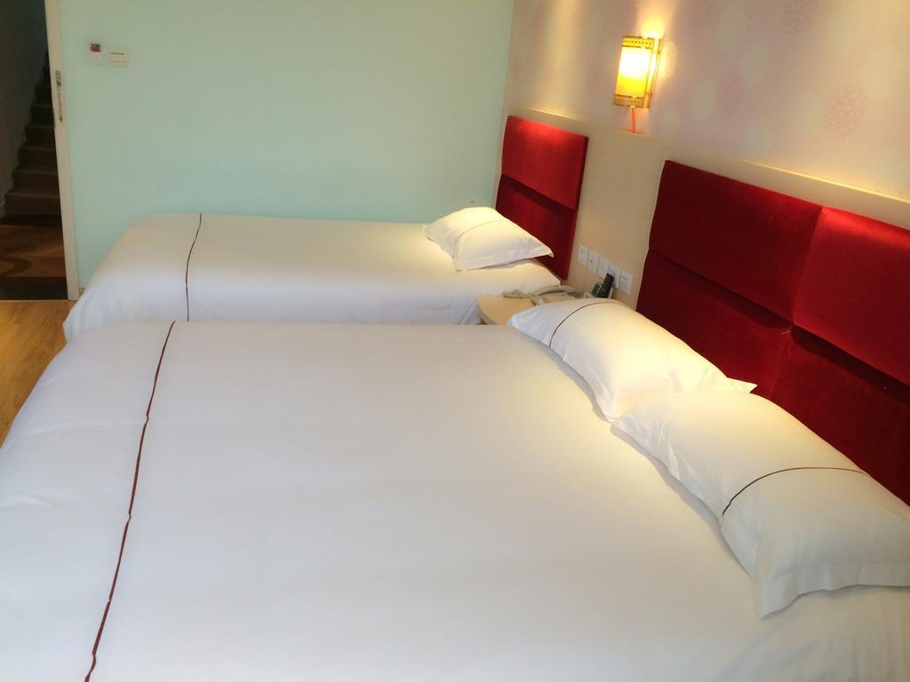Super 8 Hotel Chengdu Airport Branch חדר תמונה